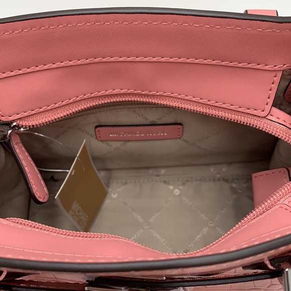 MICHAEL KORS
Hamilton Small Crocodile Embossed Faux Leather Satchel
Primrose
NWT - Picture 8 of 16